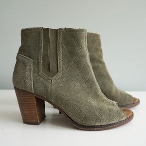 Toms wedged booties!